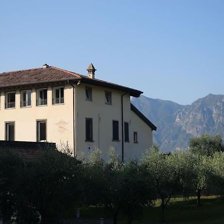 La Corte Del Cigno Monte Isola Eksteriør bilde
