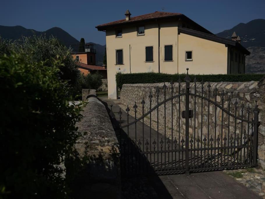 La Corte Del Cigno Monte Isola Eksteriør bilde